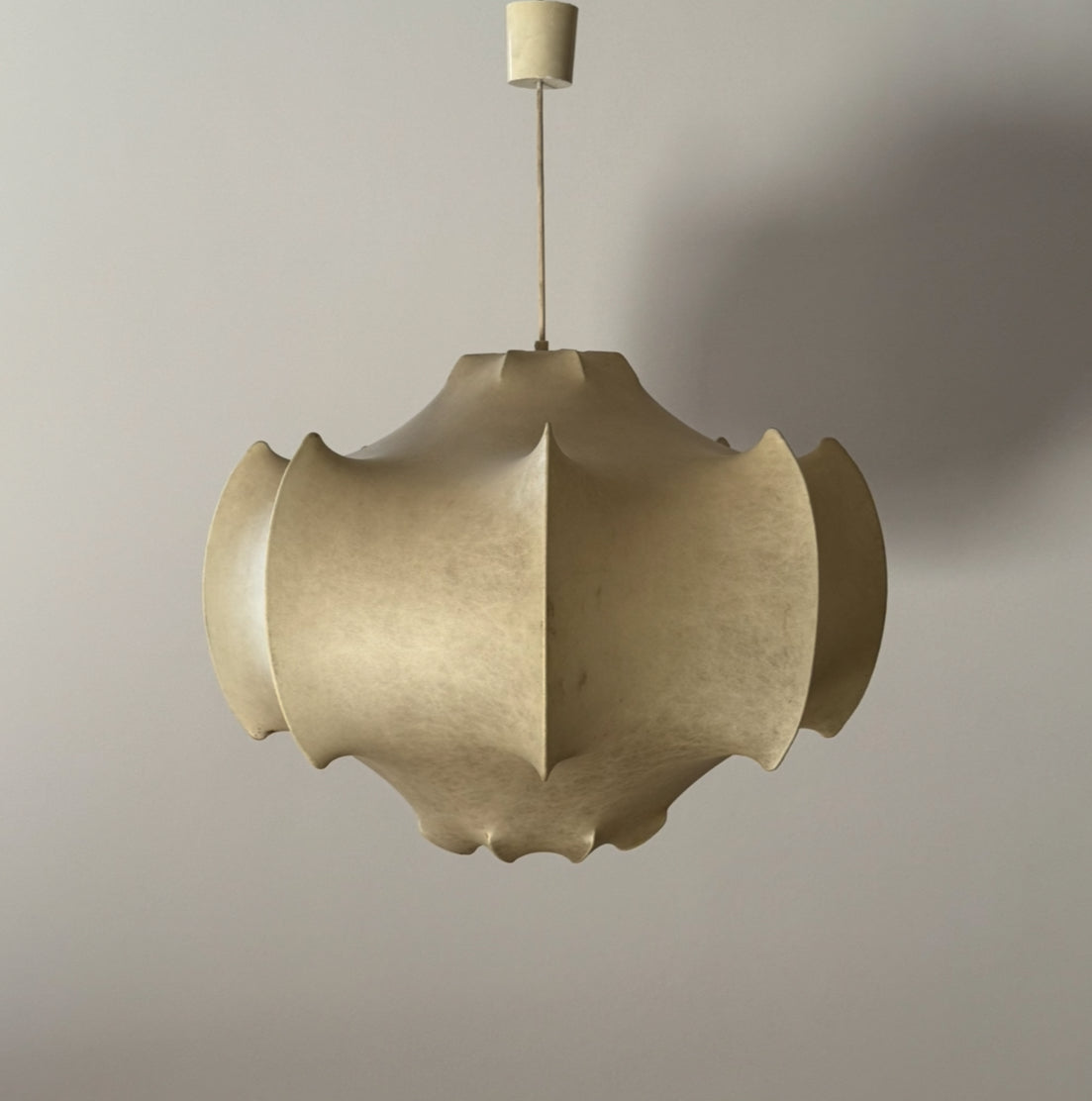 Viscontea 'Cocoon' Pendant Lamp by Achille & Pier Castiglioni per Flos, 1960