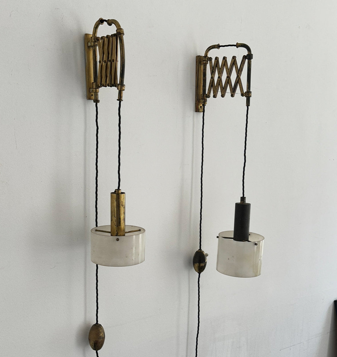 Counterbalance Brass Scissor Wall lights - Italy 50s