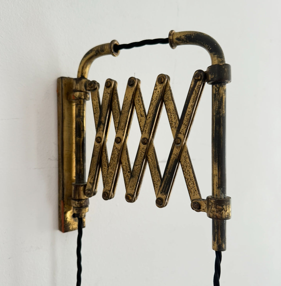Counterbalance Brass Scissor Wall lights - Italy 50s